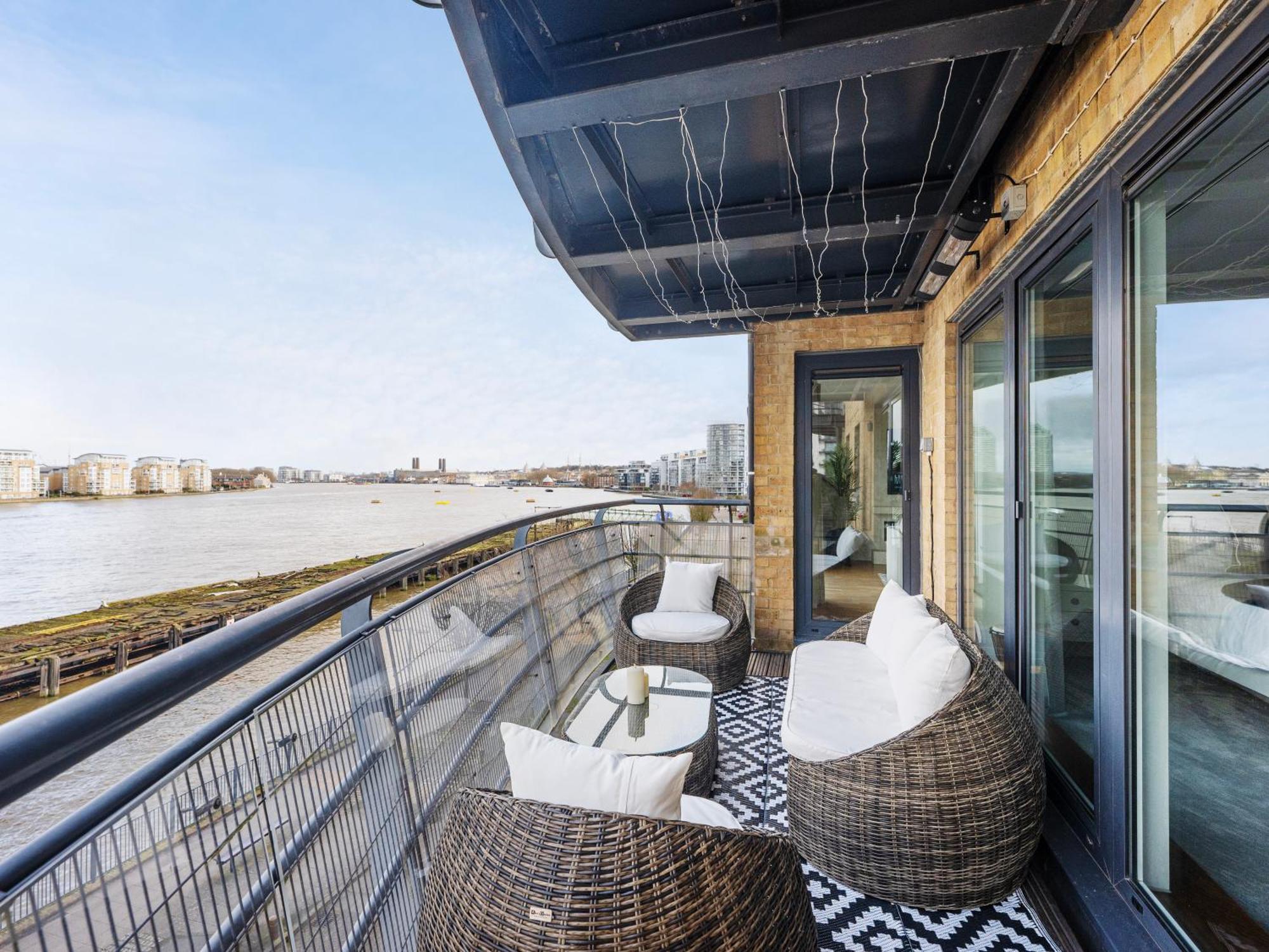 The View Greenwich - Luxury River Thames Apartment 런던 외부 사진